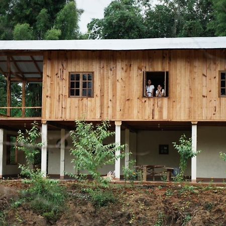 Por Joi ,Por Dee House Vandrehjem Chiang Mai Eksteriør billede